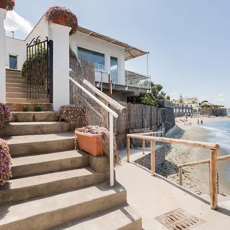 La Casa Sulla Spiaggia Ischia