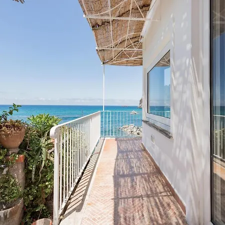 La Casa Sulla Spiaggia Villa Ischia